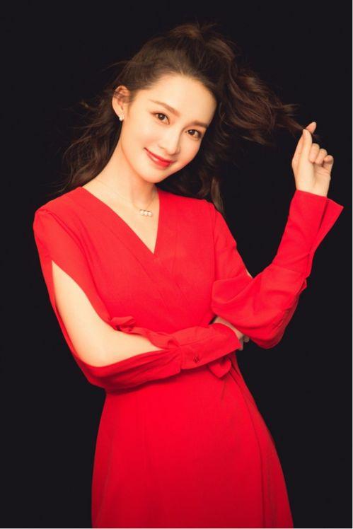 李沁营销号爆料视频播放,幕后故事揭秘  第2张